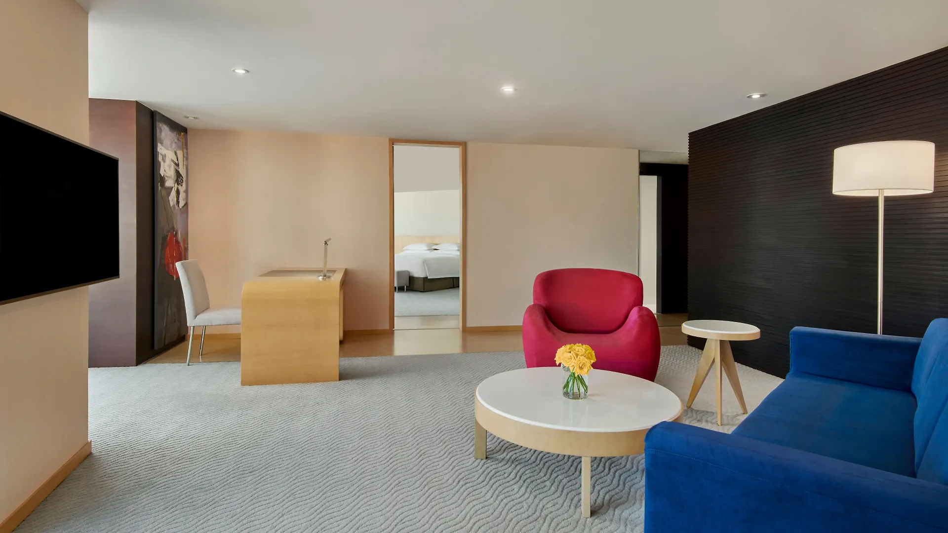 Hotel Crowne Plaza Zhuhai City Center By Ihg - Offers Free One-Way Shuttle To Chimelong Ocean Kingdom