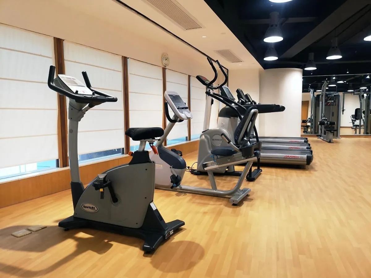 Crowne Plaza Zhuhai City Center By Ihg - Offers Free One-Way Shuttle To Chimelong Ocean Kingdom
