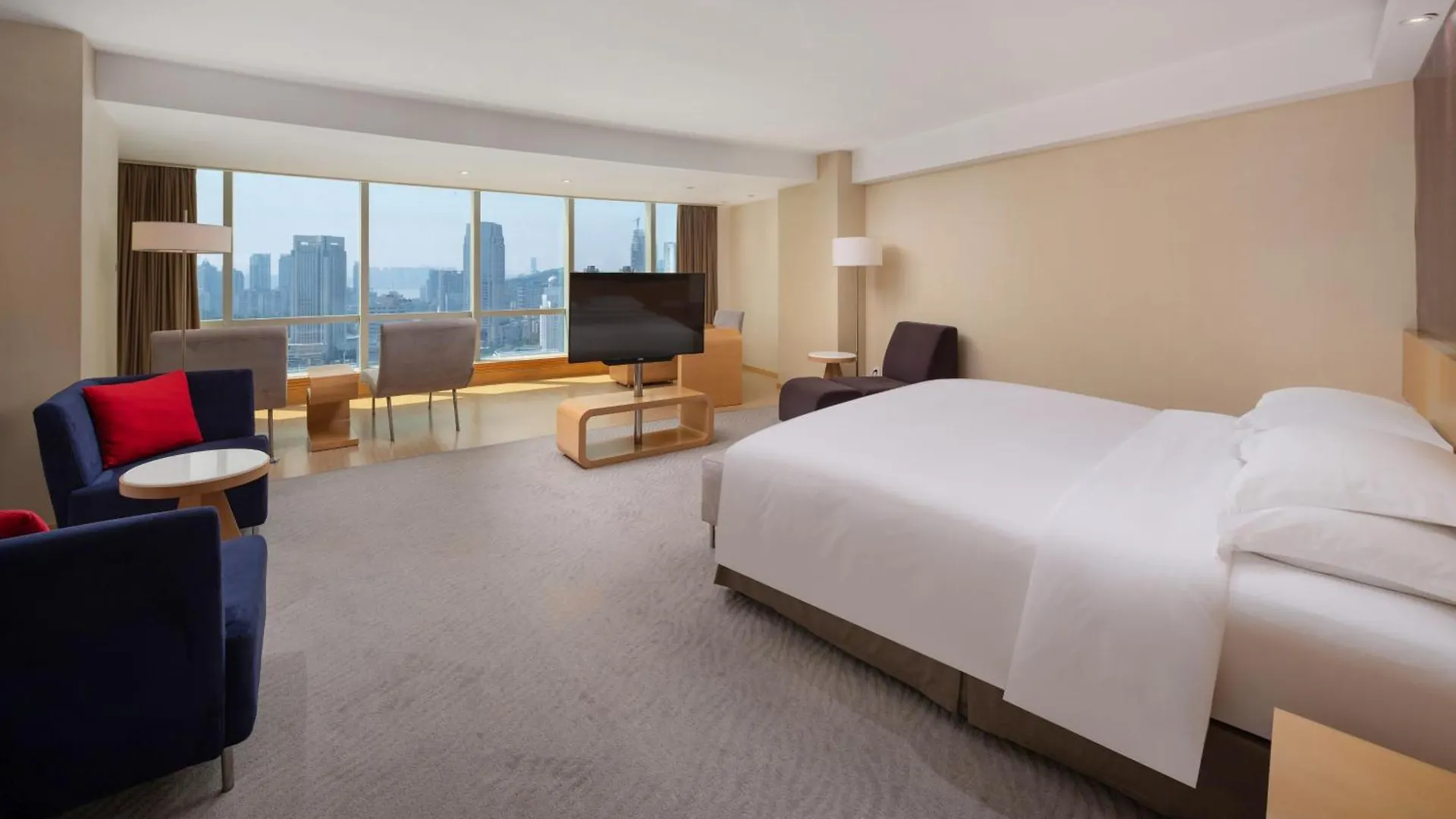 Crowne Plaza Zhuhai City Center By Ihg - Offers Free One-Way Shuttle To Chimelong Ocean Kingdom China